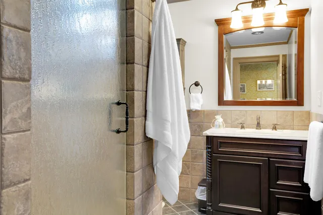 $1,400,000 | 505 Deweys Mills Road, Hartford, VT 05059