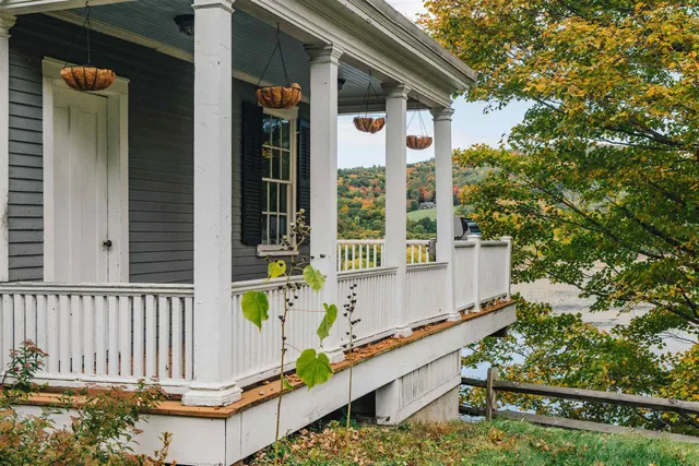 $1,400,000 | 505 Deweys Mills Road, Hartford, VT 05059