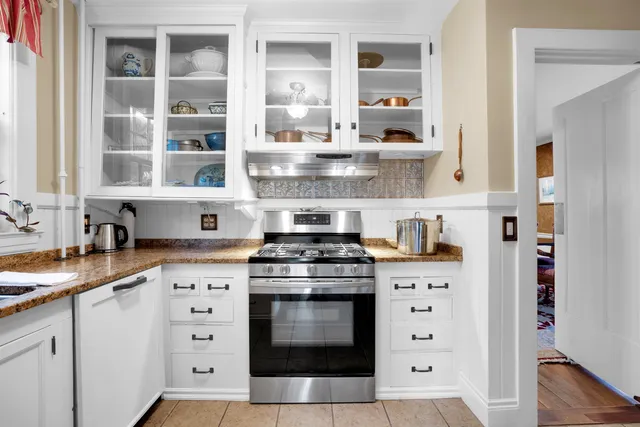 $1,400,000 | 505 Deweys Mills Road, Hartford, VT 05059