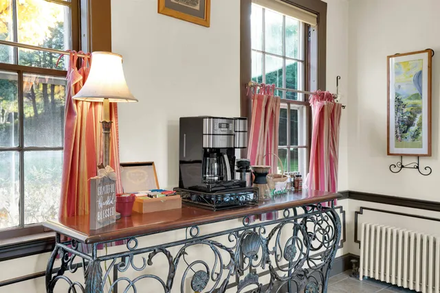 $1,400,000 | 505 Deweys Mills Road, Hartford, VT 05059