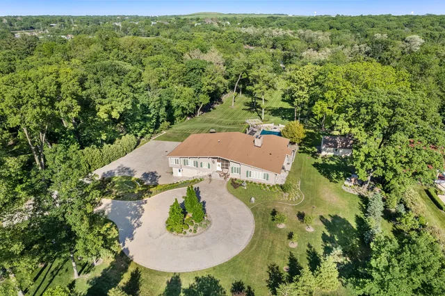 $10,000 | 921 South Batavia Avenue, Geneva, IL 60134