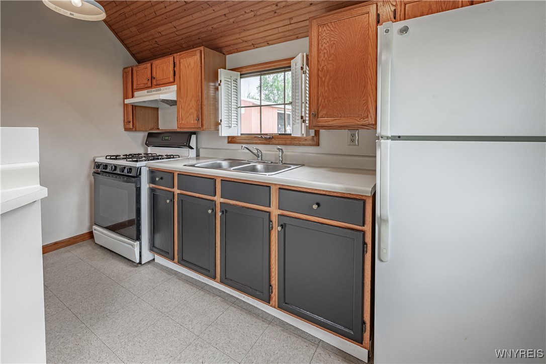 4724 Wilson Burt Road Wilson, NY 14172 - Photo 40 of 50