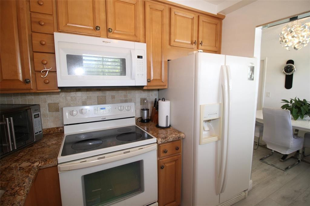 435 Mansfield K, Unit 435 Boca Raton, FL 33434 - Photo 6 of 31 Photo 6