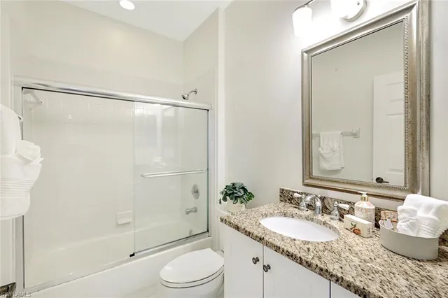 $389,500 | 675 Wiggins Lake Drive, Unit 202, Naples, FL 34110
