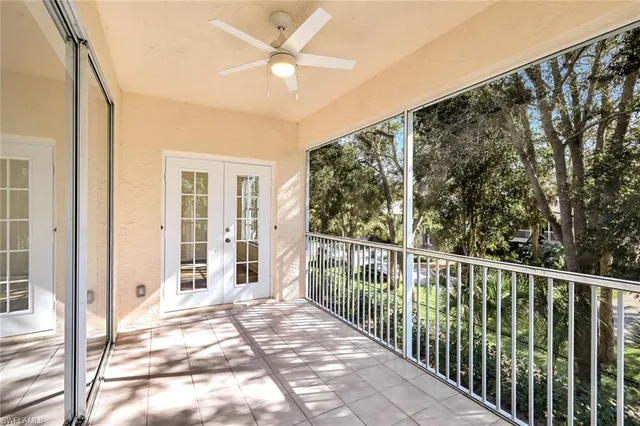 $389,500 | 675 Wiggins Lake Drive, Unit 202, Naples, FL 34110