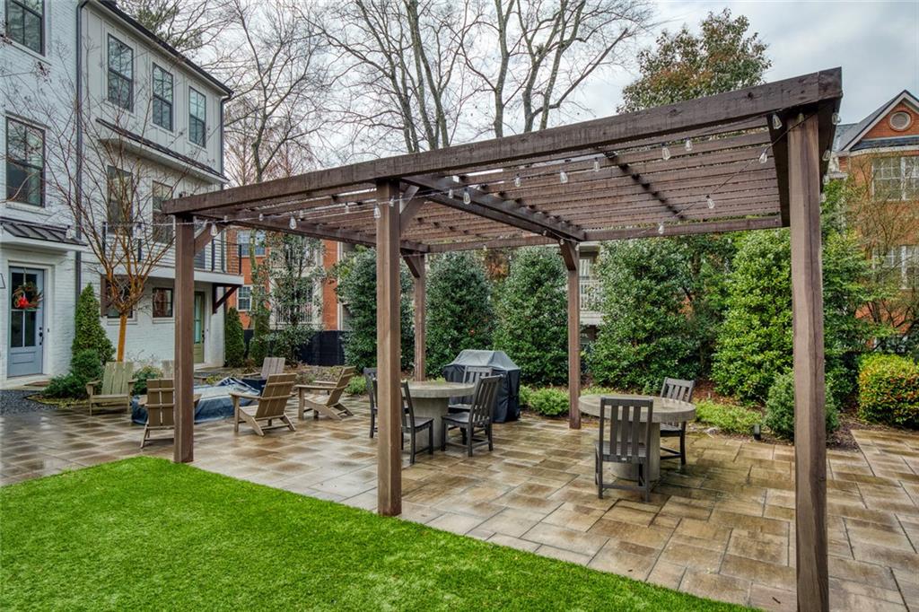 4437 Buckley Way Atlanta, GA 30342 - Photo 36 of 38