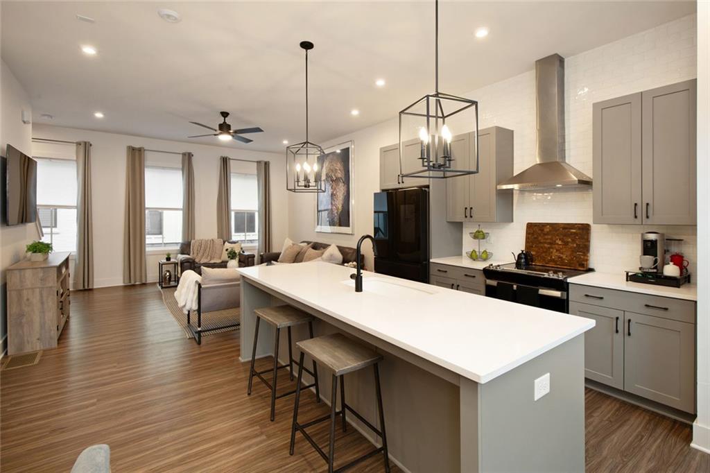 4437 Buckley Way Atlanta, GA 30342 - Photo 9 of 38