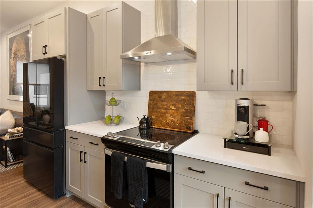 4437 Buckley Way Atlanta, GA 30342 - Photo 10 of 38