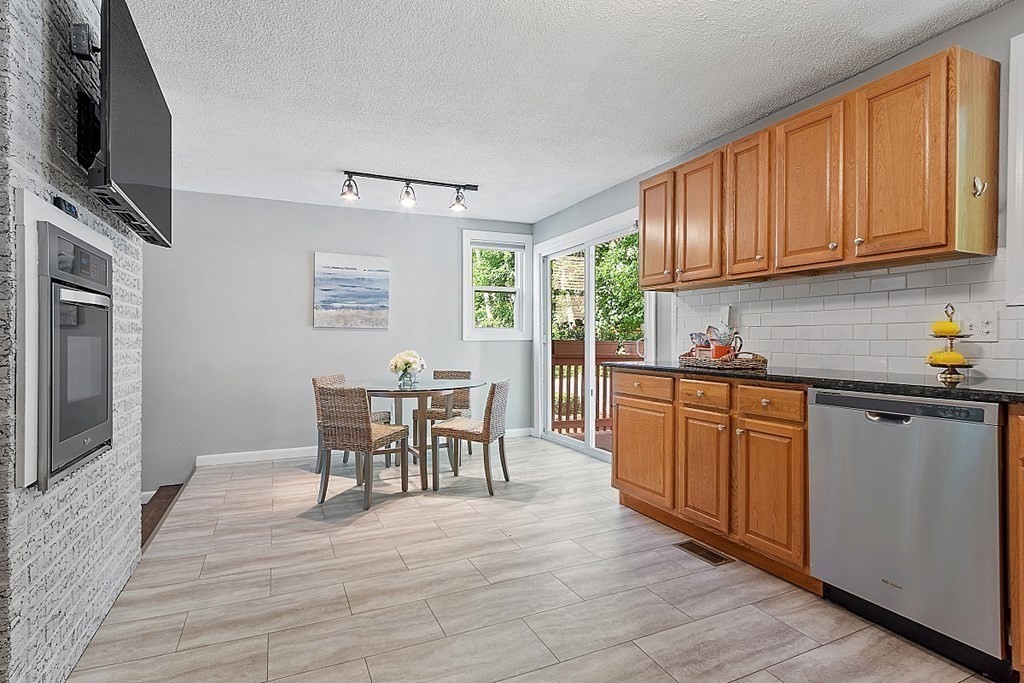 16 Nancy Road Lynn, MA 01904 - Photo 10 of 40 Gallery Image 10