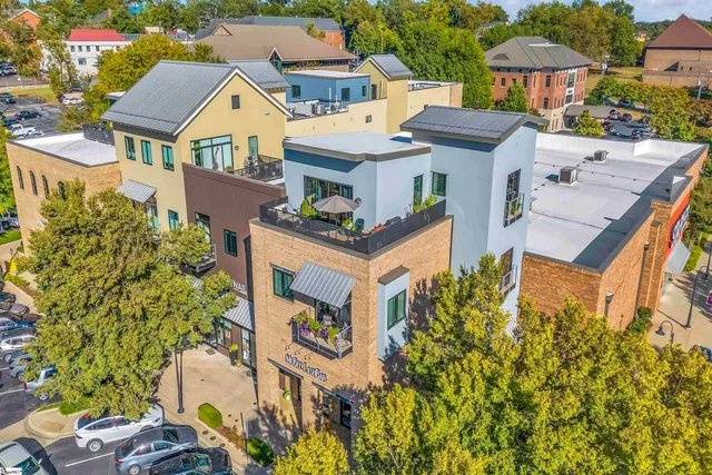 $974,500 | 500 East McBee Avenue, Unit 5202, Greenville, SC 29601
