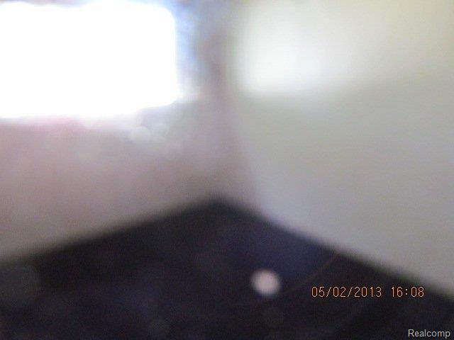 4522 Martin Road Warren, MI 48092 - Photo 11 of 16 martin502 006.jpg