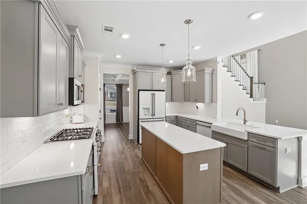 $775,000 | 135 Ridgeline Row, Central, SC 29630