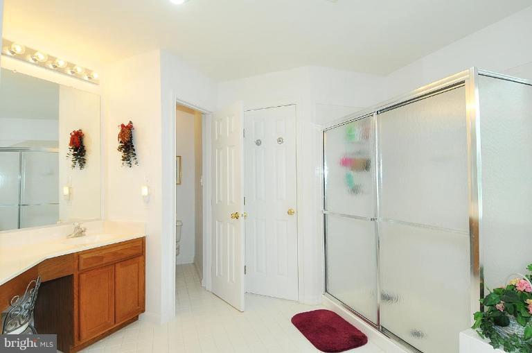 13605 England Court Laurel, MD 20708 - Photo 15 of 24 Master Bath #2