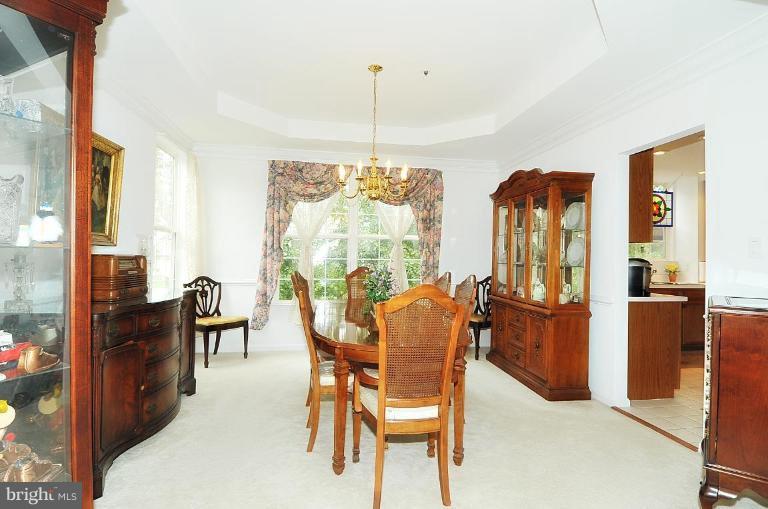 13605 England Court Laurel, MD 20708 - Photo 7 of 24 Dining Room