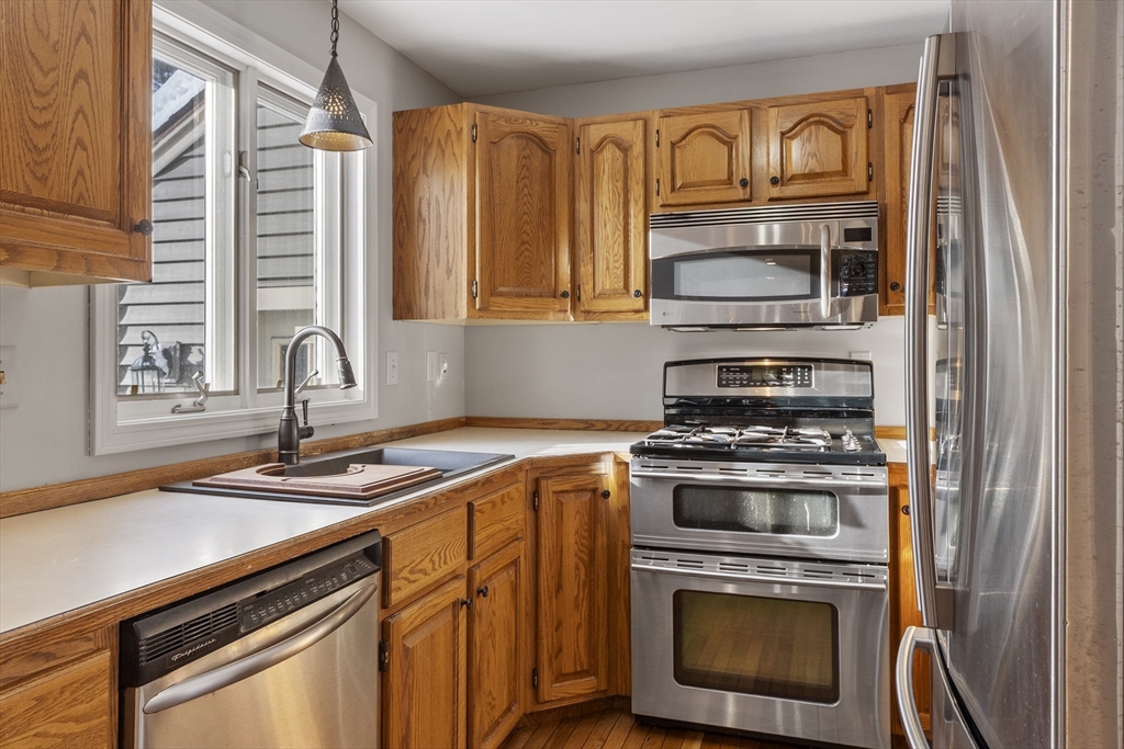 22 Old Hardwick Road Petersham, MA 01366 - Photo 4 of 42