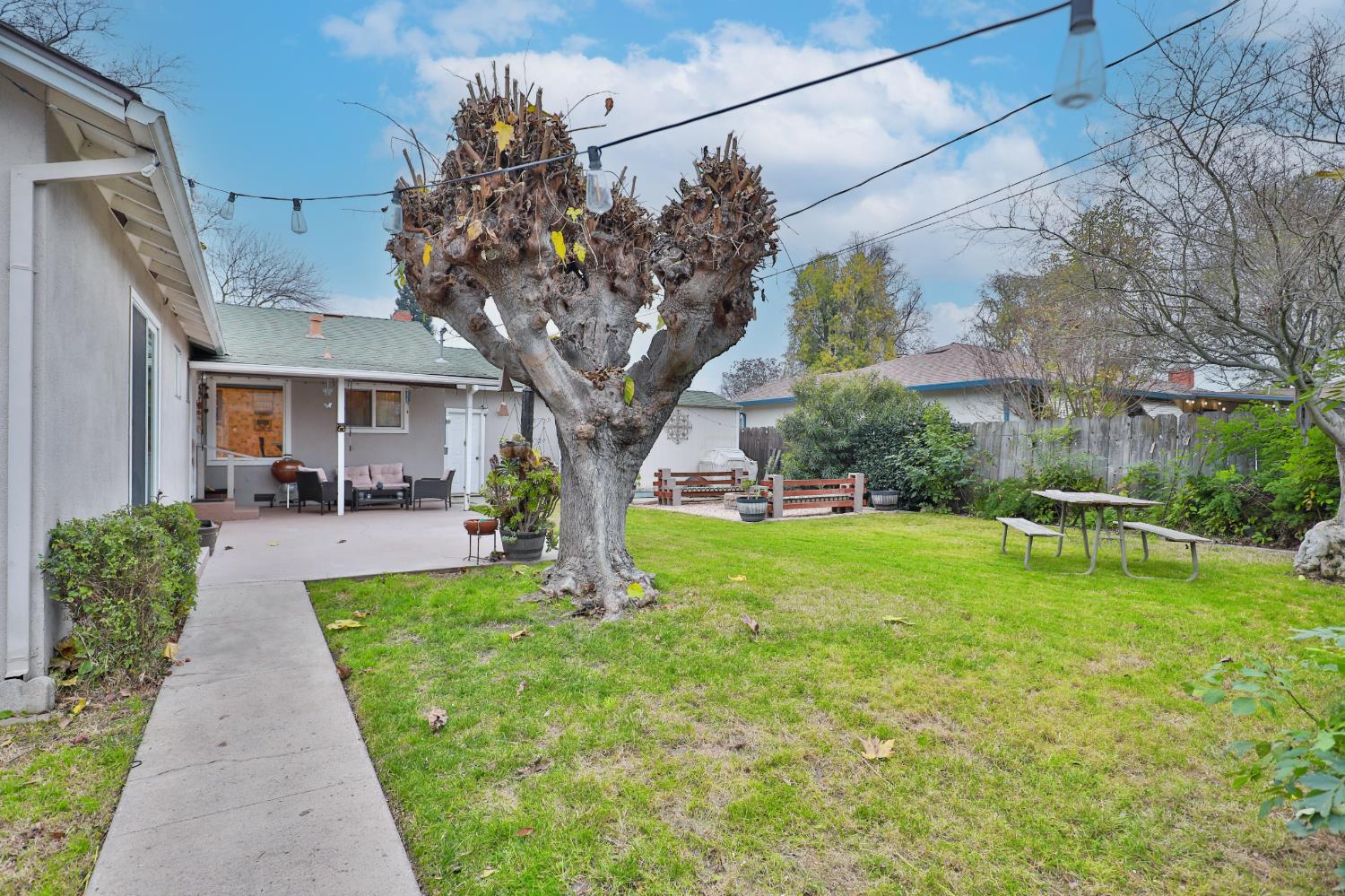 1609 Augusta Court Modesto, CA 95350 - Photo 26 of 33