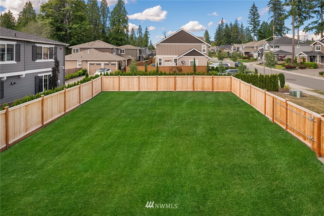 20127 126th Avenue Northeast Bothell, WA 98011 - Photo 3 of 25 Gallery Image 3
