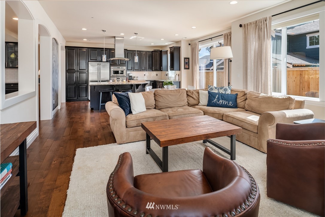 20127 126th Avenue Northeast Bothell, WA 98011 - Photo 4 of 25 Gallery Image 4
