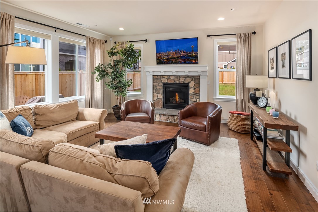 20127 126th Avenue Northeast Bothell, WA 98011 - Photo 6 of 25 Gallery Image 6