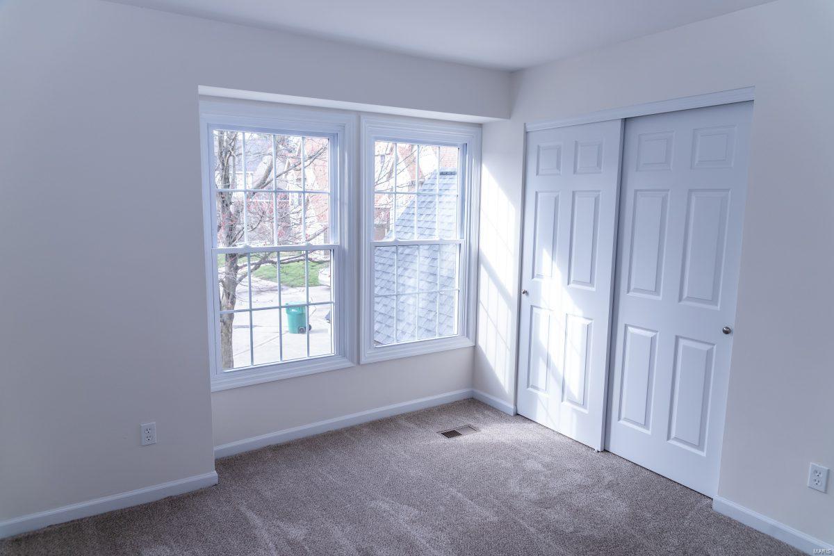5498 Bourbeuse Weldon Spring, Unit 2 Weldon Spring, MO 63304 - Photo 12 of 23 Gallery Image 12