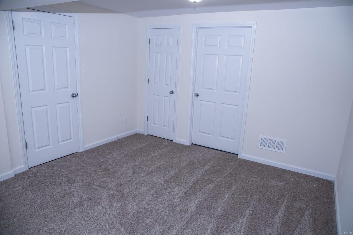 5498 Bourbeuse Weldon Spring, Unit 2 Weldon Spring, MO 63304 - Photo 17 of 23 Gallery Image 17