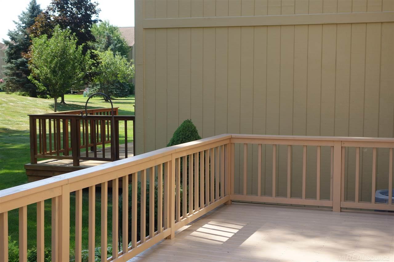 2151 Rochelle Park Drive Rochester Hills, MI 48309 - Photo 27 of 34