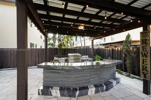 $1,090,000 | 9835 Northwest 86th Terrace, Doral, FL 33178