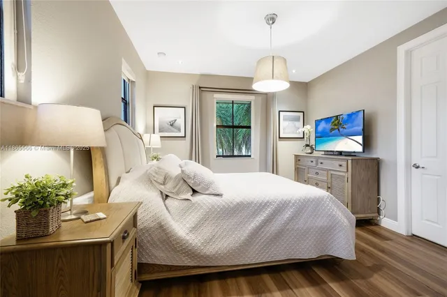 $1,090,000 | 9835 Northwest 86th Terrace, Doral, FL 33178