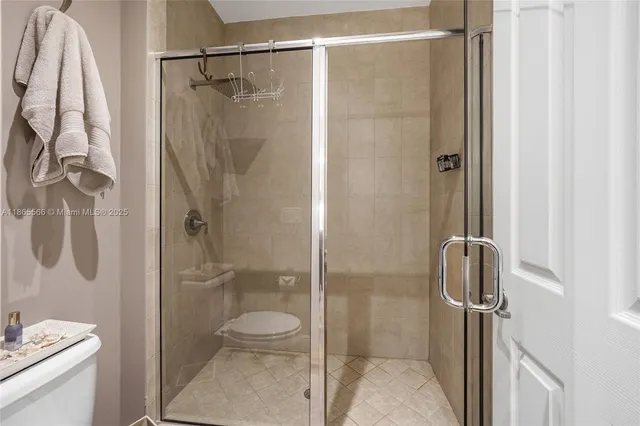 $1,090,000 | 9835 Northwest 86th Terrace, Doral, FL 33178