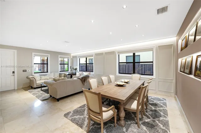 $1,090,000 | 9835 Northwest 86th Terrace, Doral, FL 33178