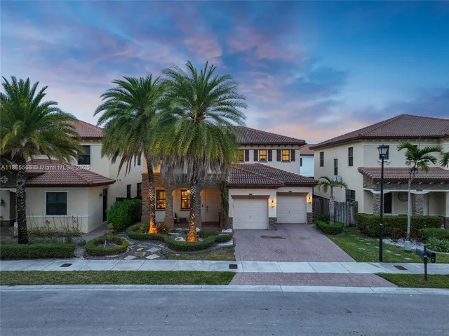 $1,090,000 | 9835 Northwest 86th Terrace, Doral, FL 33178