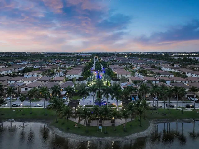 $1,090,000 | 9835 Northwest 86th Terrace, Doral, FL 33178