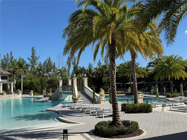 $1,090,000 | 9835 Northwest 86th Terrace, Doral, FL 33178