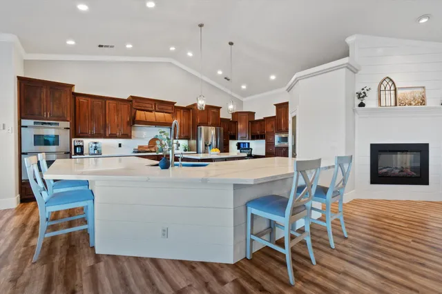 $1,075,000 | 21810 Los Altos Drive, Palo Cedro, CA 96073