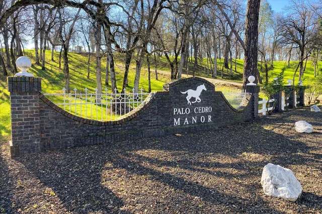 $1,075,000 | 21810 Los Altos Drive, Palo Cedro, CA 96073