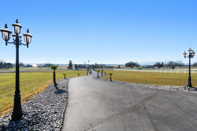 $1,075,000 | 21810 Los Altos Drive, Palo Cedro, CA 96073