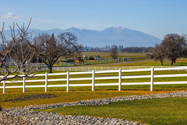 $1,075,000 | 21810 Los Altos Drive, Palo Cedro, CA 96073