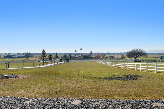 $1,075,000 | 21810 Los Altos Drive, Palo Cedro, CA 96073