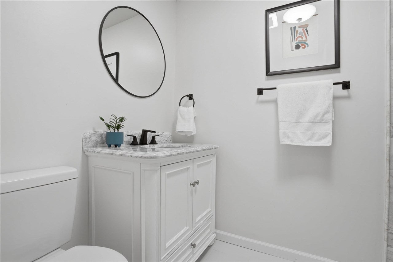 706 Holiday Road Coralville, IA 52241 - Photo 19 of 54 Gallery Image 19