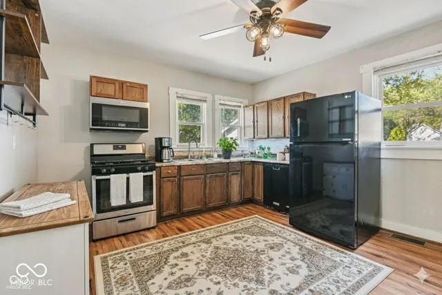 $1,995 | 1920 East 67th Street, Indianapolis, IN 46220