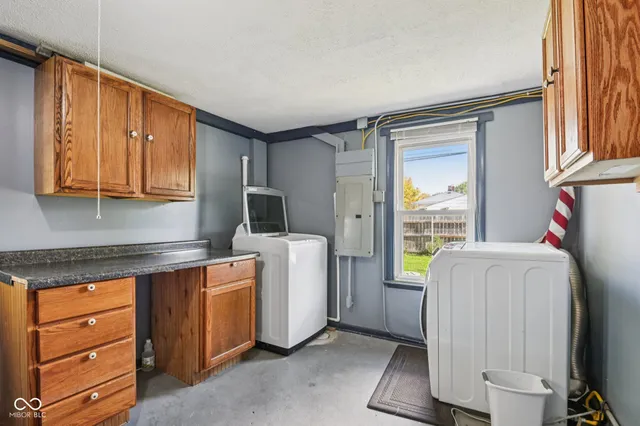 $1,995 | 1920 East 67th Street, Indianapolis, IN 46220