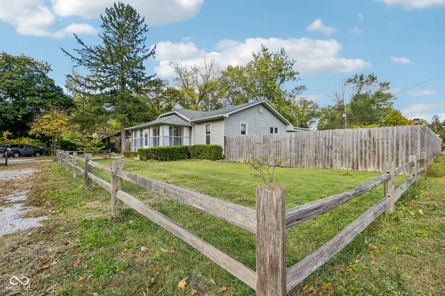 $1,995 | 1920 East 67th Street, Indianapolis, IN 46220