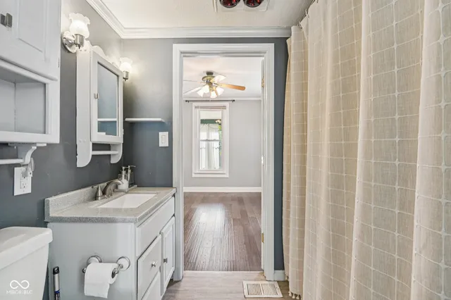 $1,995 | 1920 East 67th Street, Indianapolis, IN 46220