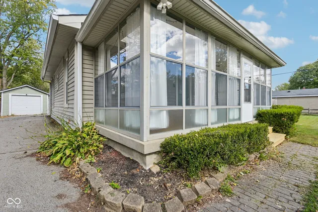 $1,995 | 1920 East 67th Street, Indianapolis, IN 46220