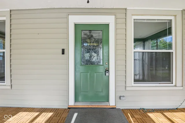 $1,995 | 1920 East 67th Street, Indianapolis, IN 46220