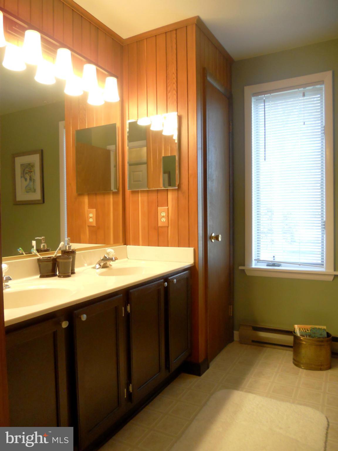 2024 Poplar Road Baltimore, MD 21221 - Photo 13 of 30 Master Bath