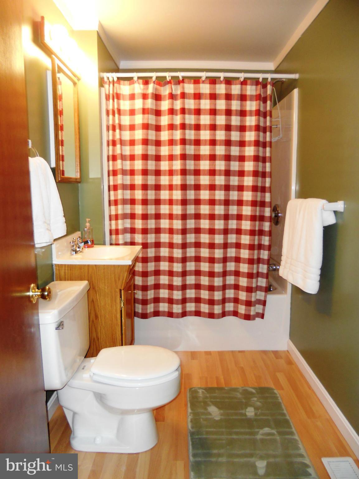 2024 Poplar Road Baltimore, MD 21221 - Photo 20 of 30 1st Floor Bath