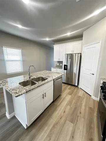 $2,250 | 904 Rosemary Hl Drive, McKinney, TX 75071