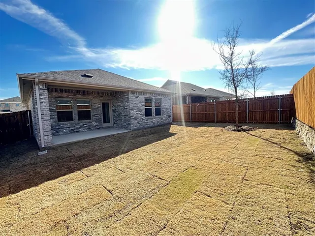 $2,250 | 904 Rosemary Hl Drive, McKinney, TX 75071