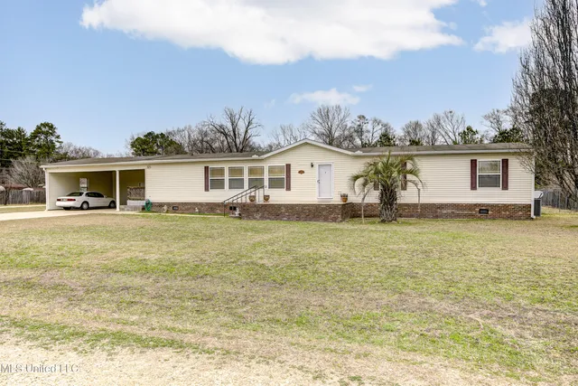 $167,500 | 300 Grey Creek Drive, Vicksburg, MS 39183